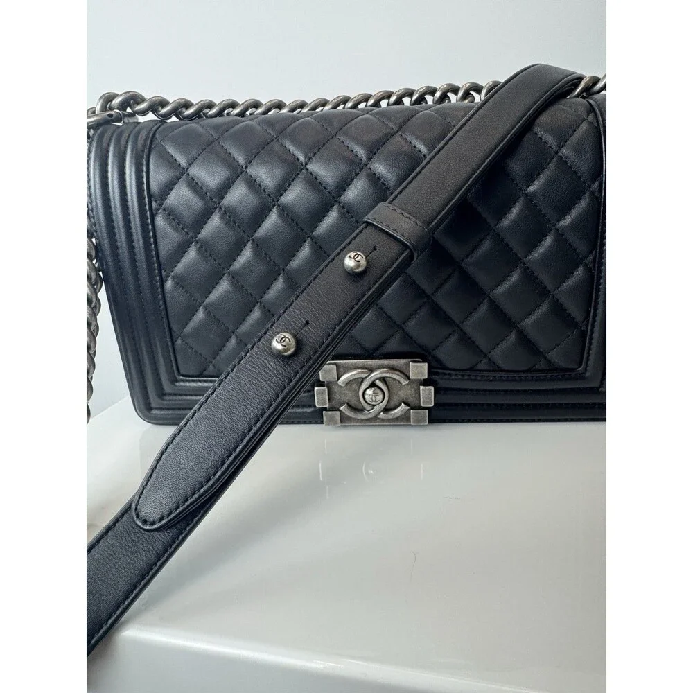 CHANEL authentic medium